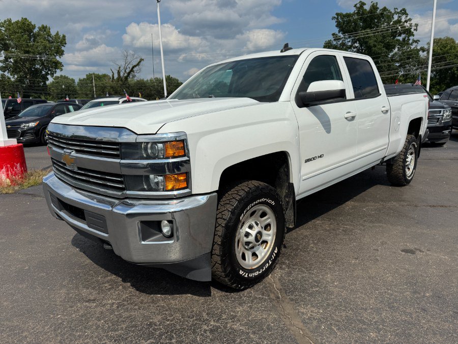 Used 2018 Chevrolet Silverado 2500 LT AWD/4WD image 1