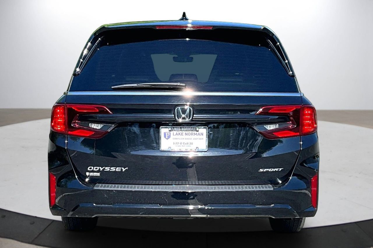 Used 2025 Honda Odyssey Sport-L image 8