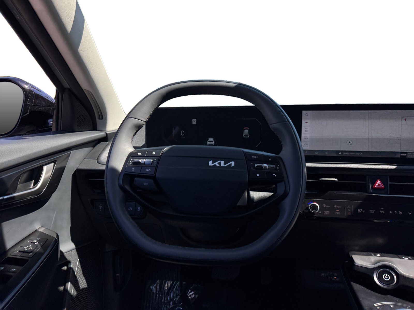 Used 2025 Kia EV6 Light w/ Light LR Technology Package RWD image 12