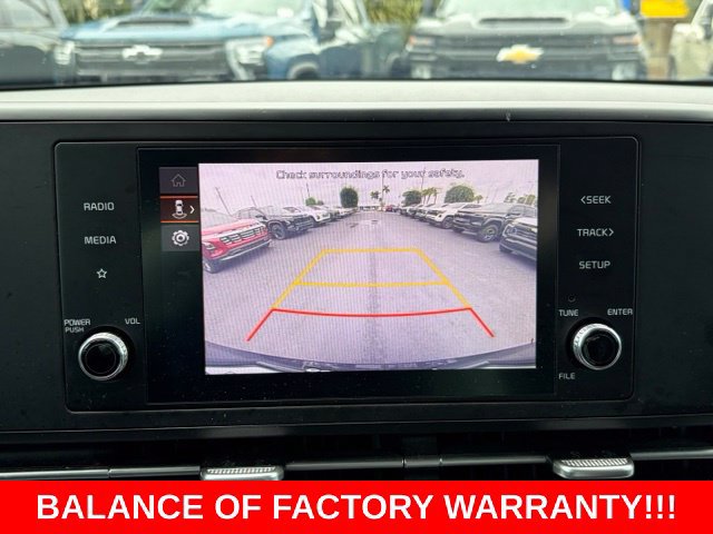 Used 2023 Kia Carnival LX FWD image 24