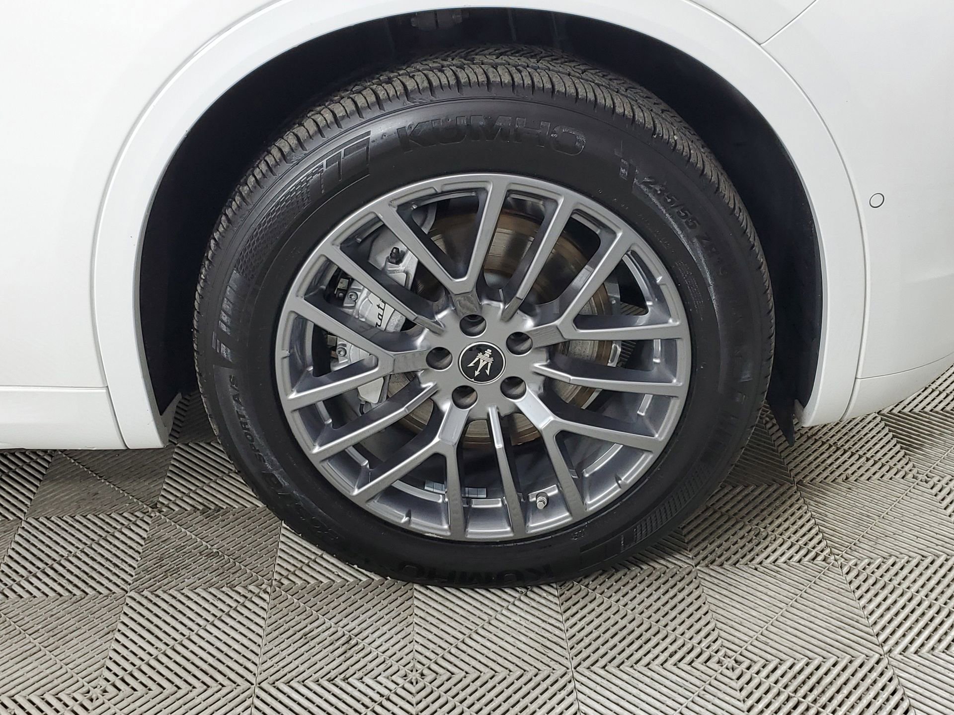 Used 2024 Maserati Grecale GT image 14