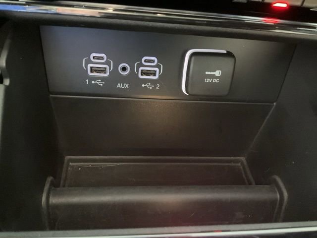 Used 2023 Jeep Grand Cherokee Limited image 14