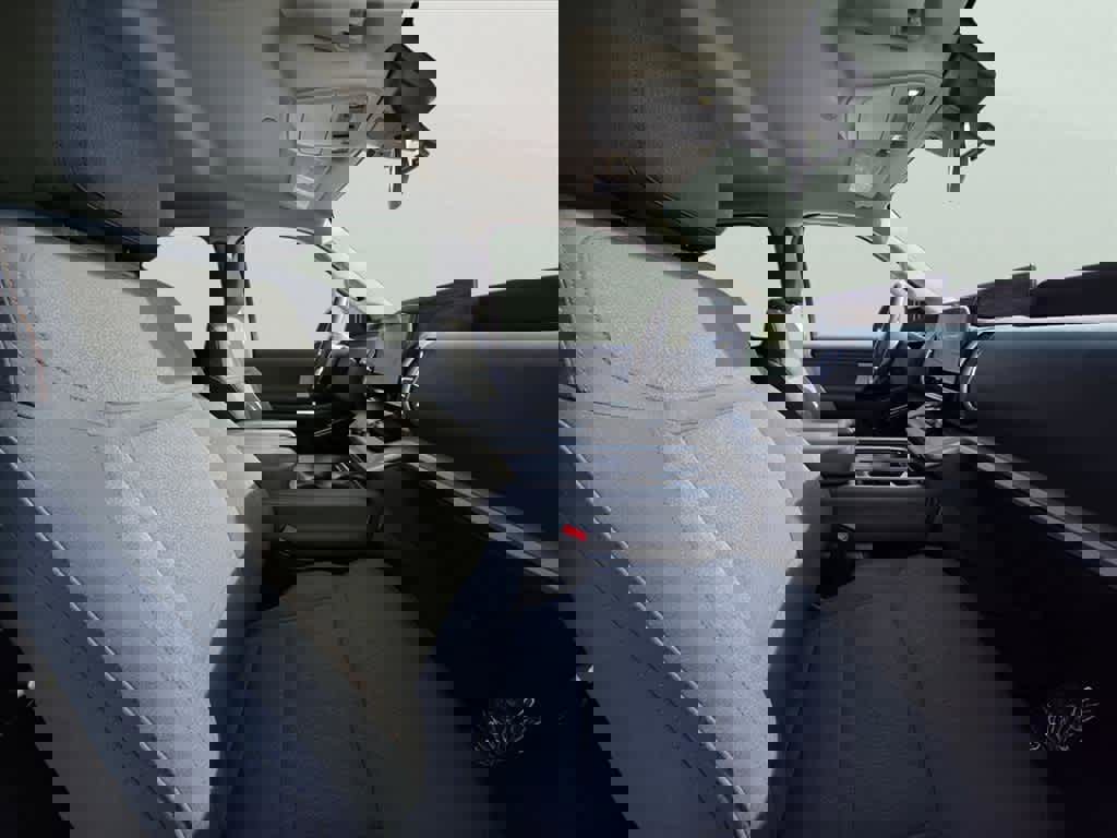 Used 2025 Ford Expedition Active image 19