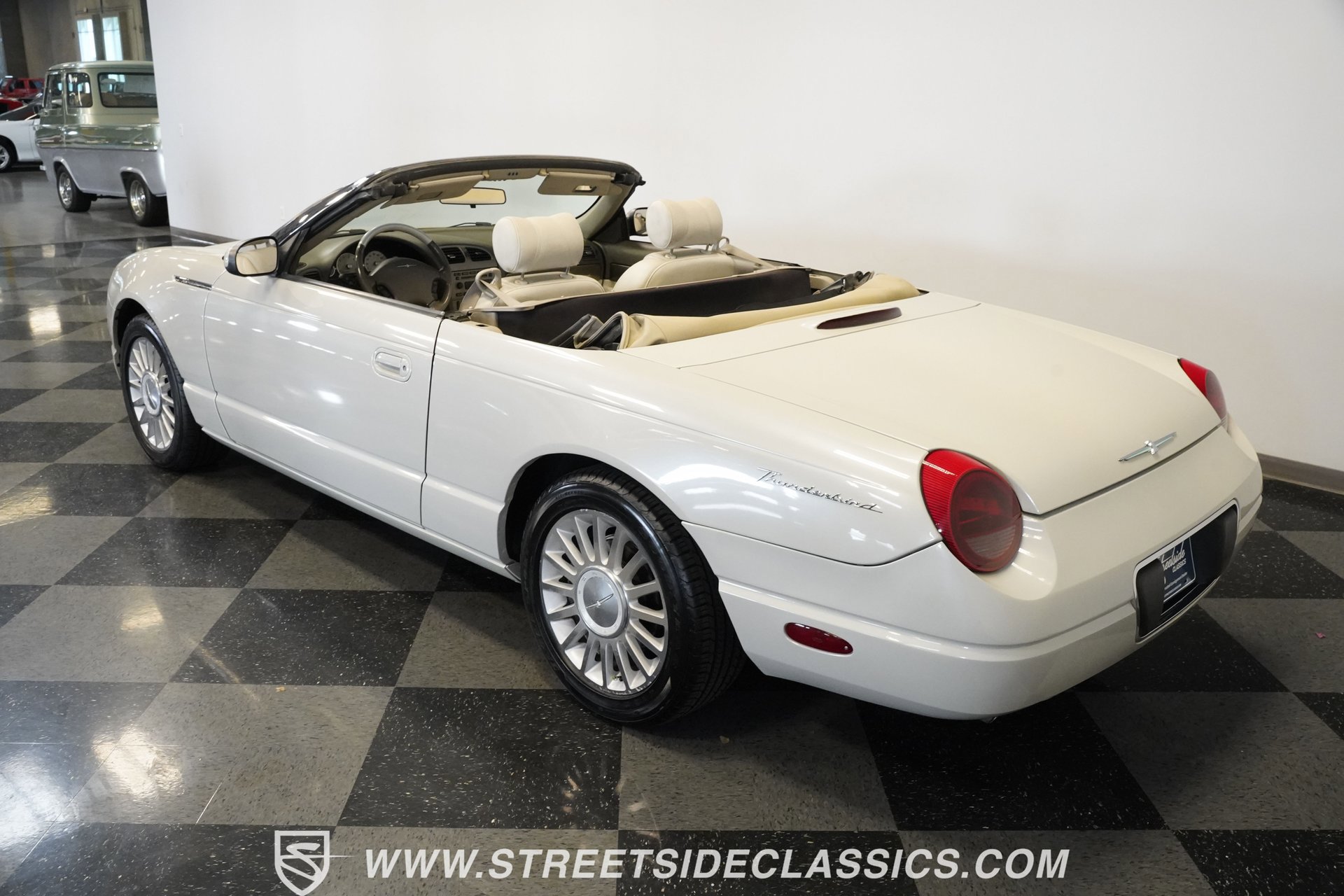 Used 2005 Ford Thunderbird 50th Anniversary image 18