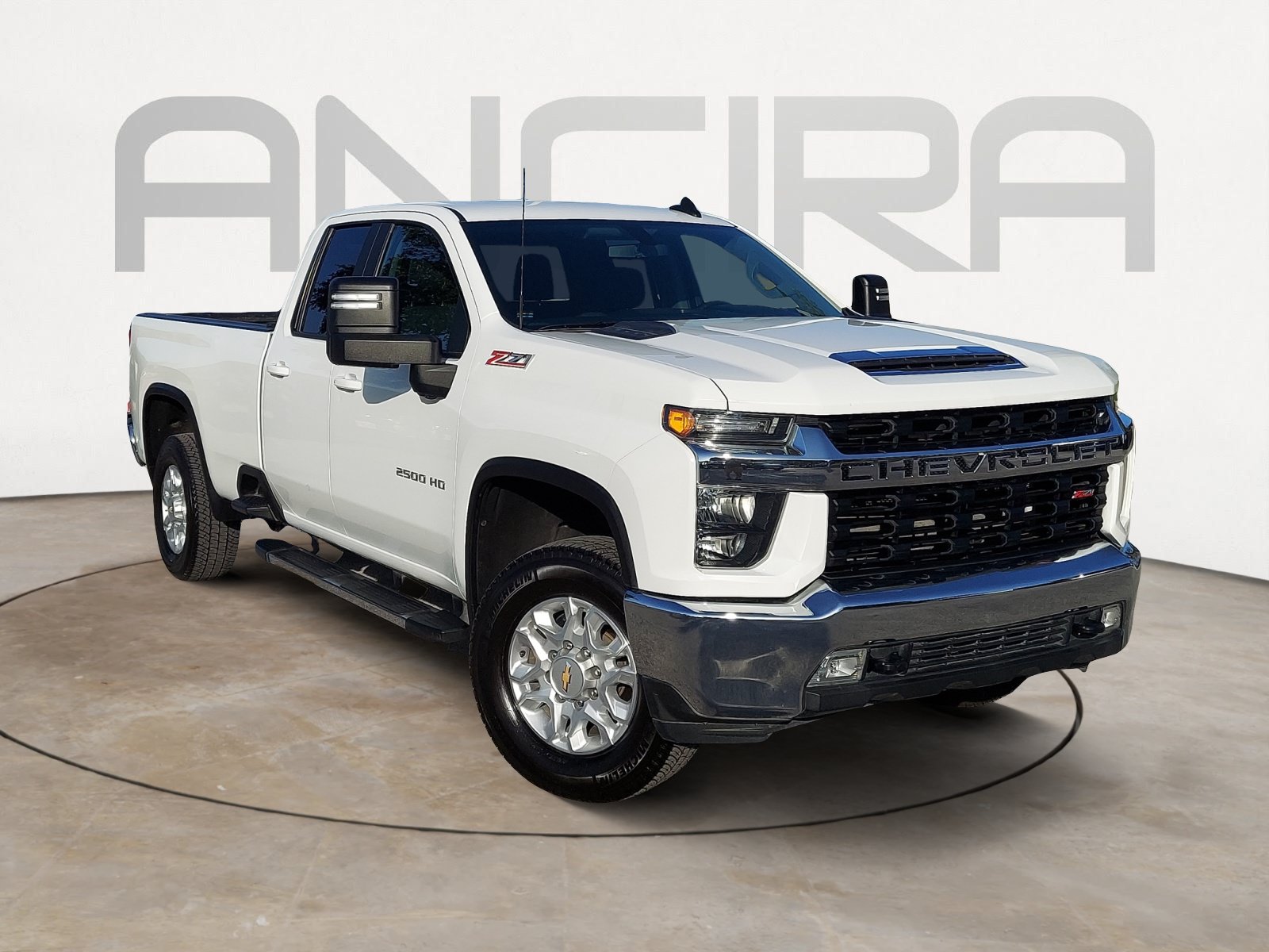 Used 2022 Chevrolet Silverado 2500 LT w/ Convenience Package AWD/4WD image 4