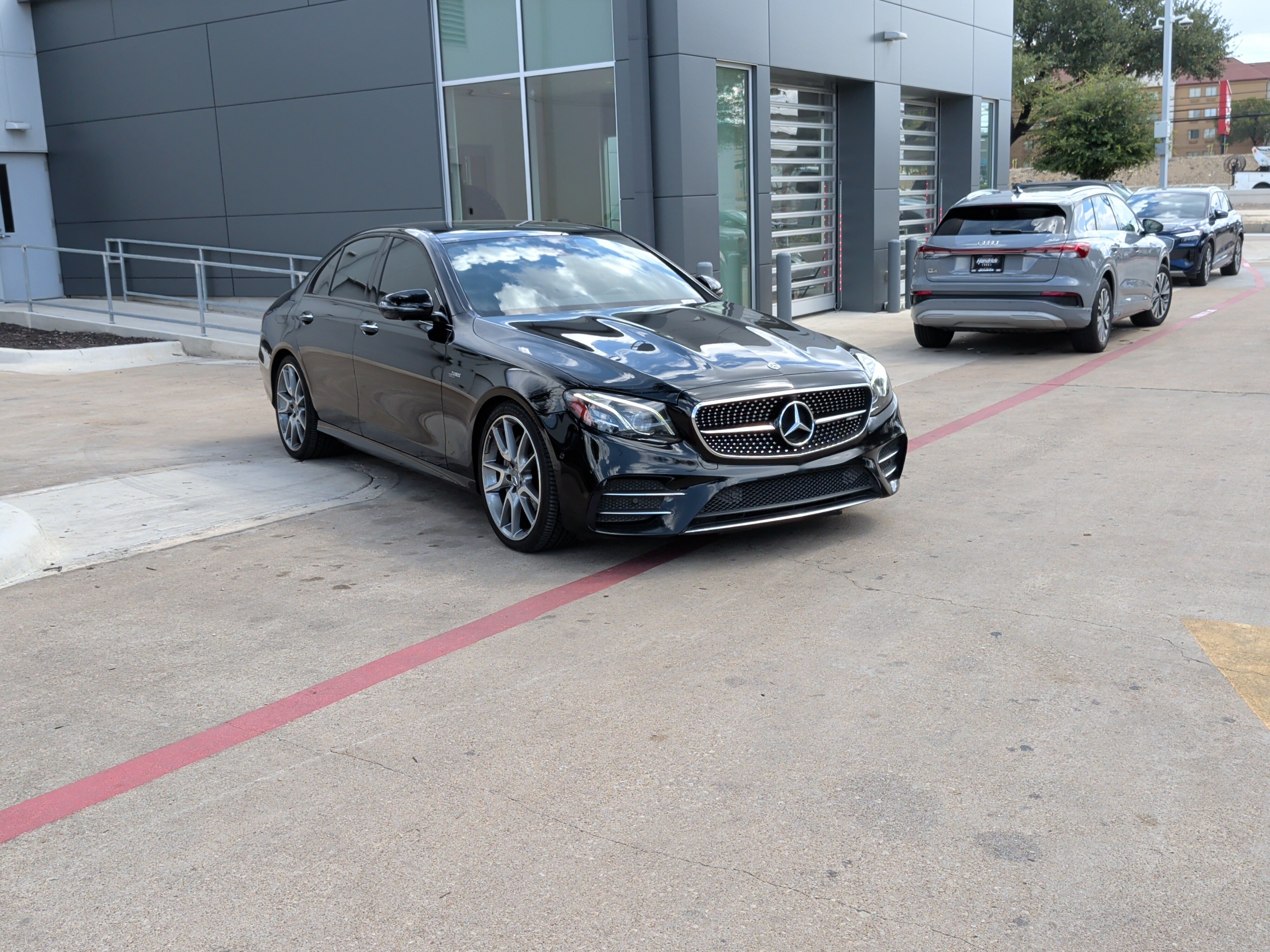 Used 2019 Mercedes-Benz E 53 AMG 4MATIC Sedan image 2