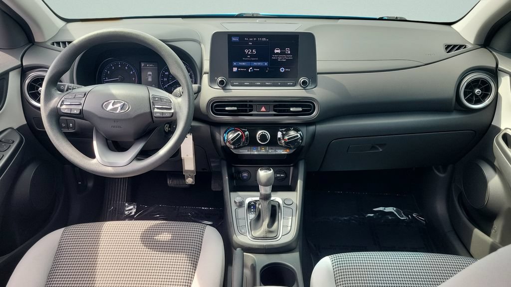 Certified 2023 Hyundai Kona SE w/ Cargo Package FWD image 11