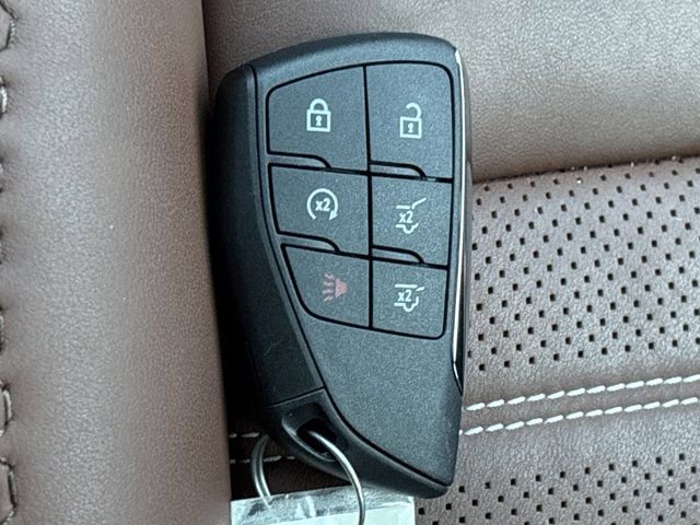 Used 2023 GMC Yukon Denali Ultimate image 47