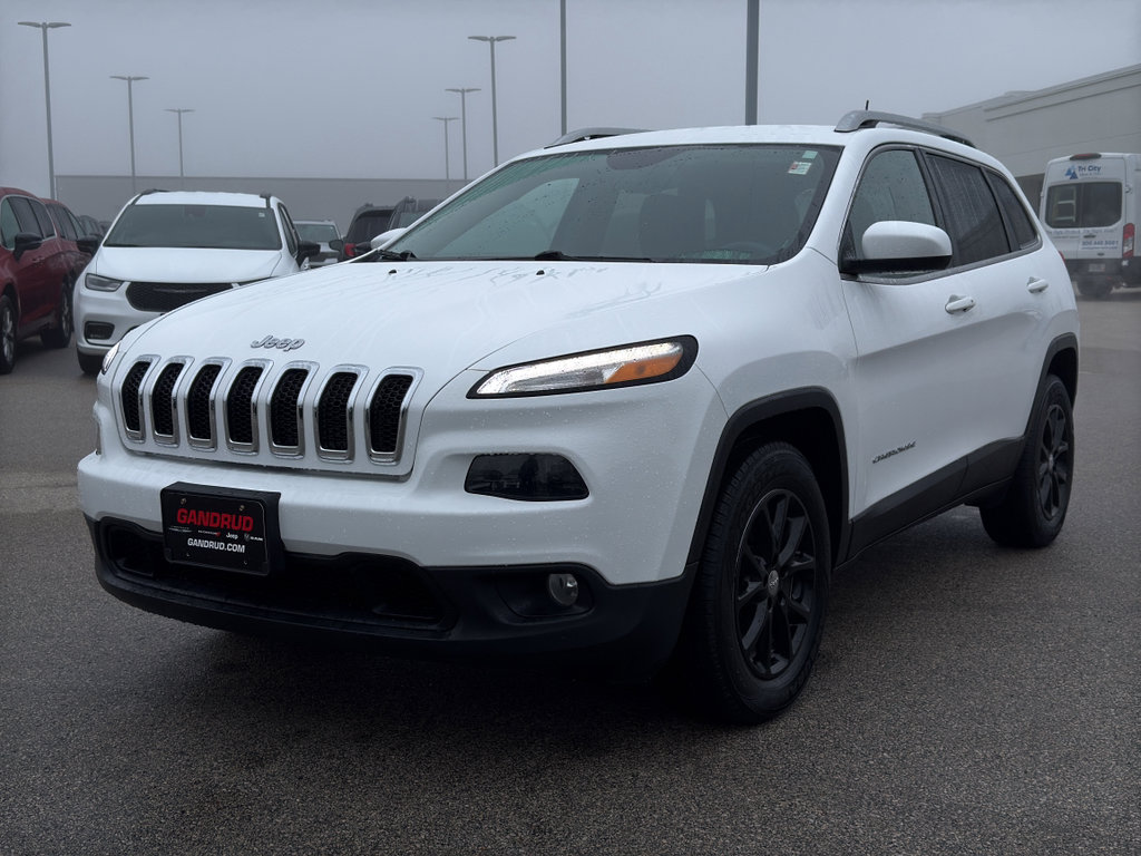 Used 2017 Jeep Cherokee Latitude w/ Comfort/Convenience Group image 2
