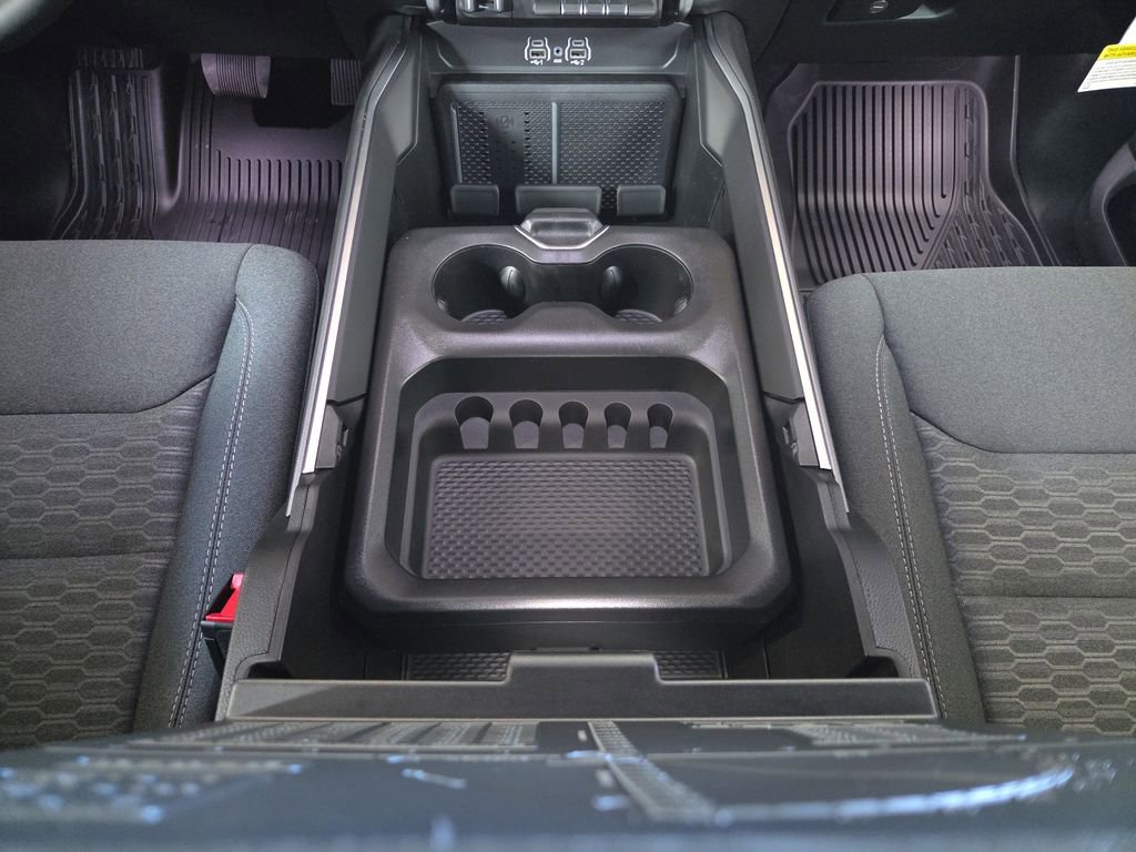 New 2026 RAM 1500 4x4 Crew Cab image 23