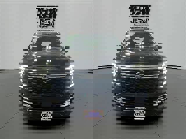 New 2025 Nissan Armada SL w/ Captain's Chari Seat Package image 2