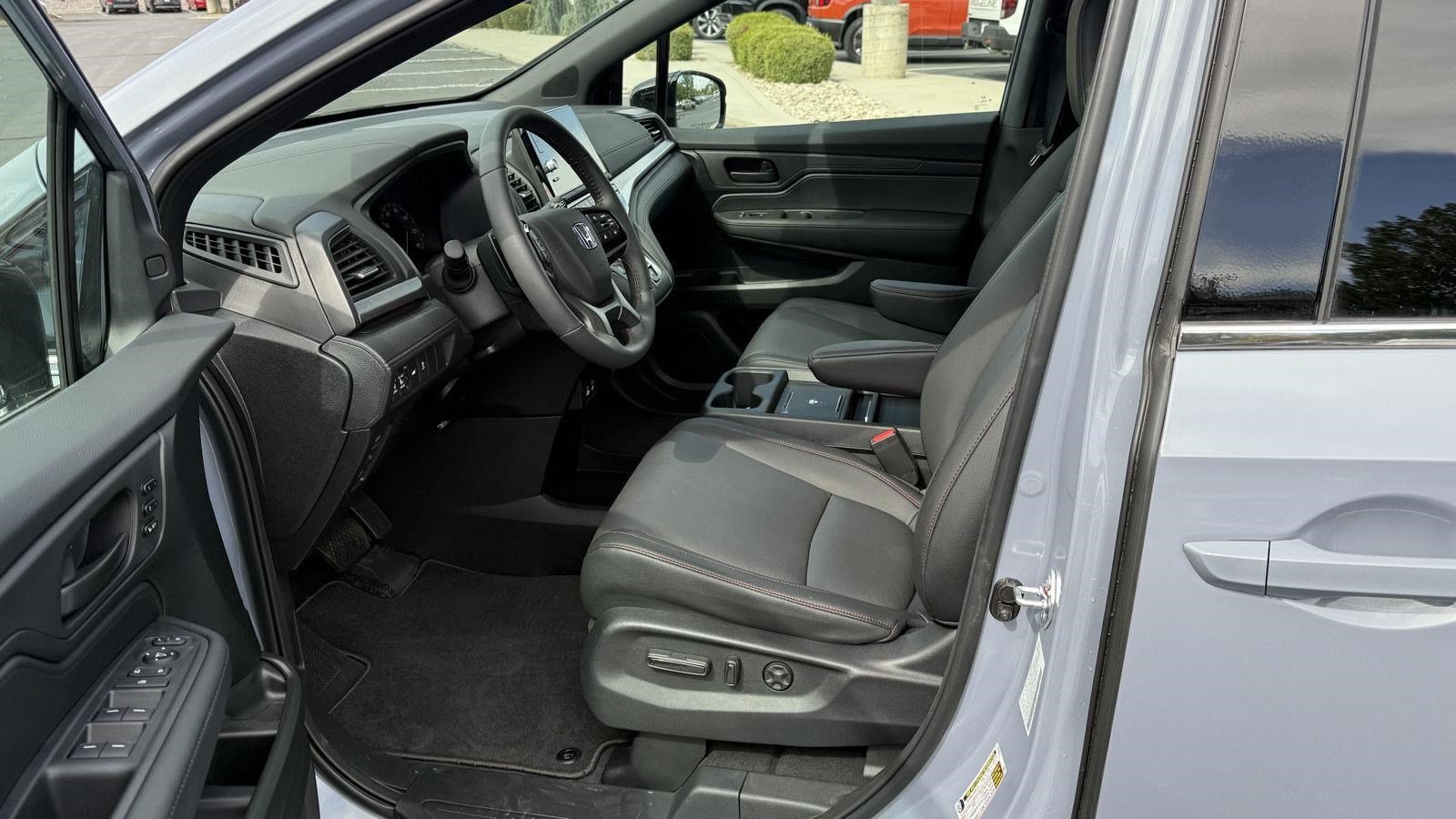 Certified 2026 Honda Odyssey Sport-L image 13