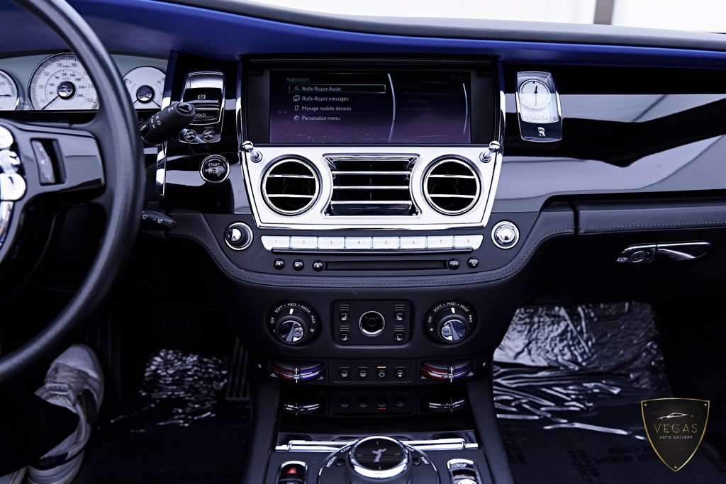 Used 2019 Rolls-Royce Dawn RWD image 83