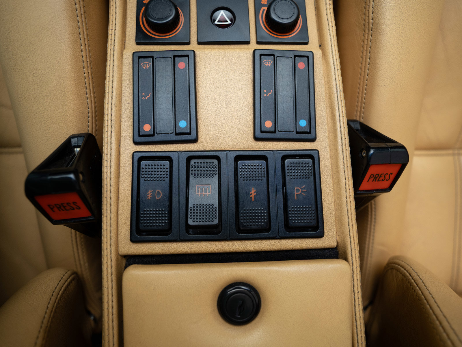 Used 1986 Ferrari 328 GTS image 25
