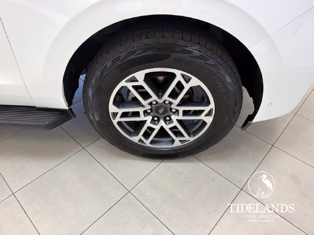 Certified 2025 Ford Expedition Active AWD/4WD image 34