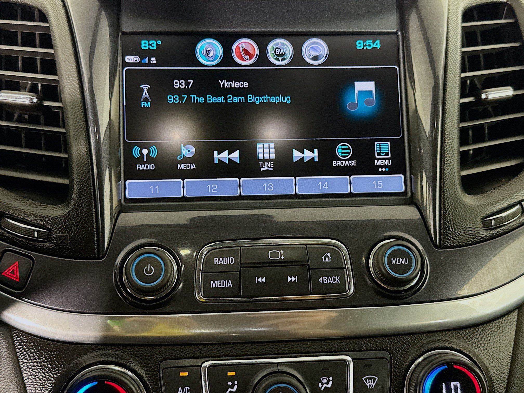 Used 2018 Chevrolet Impala LT FWD image 16