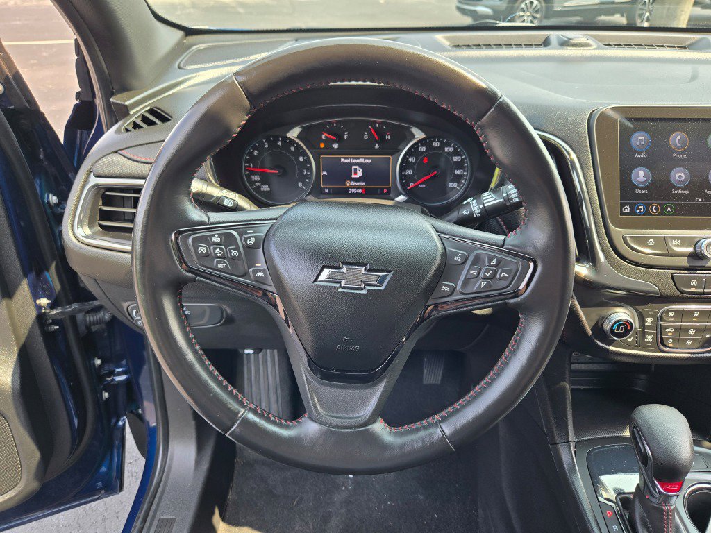 Used 2022 Chevrolet Equinox RS w/ Infotainment Package image 32