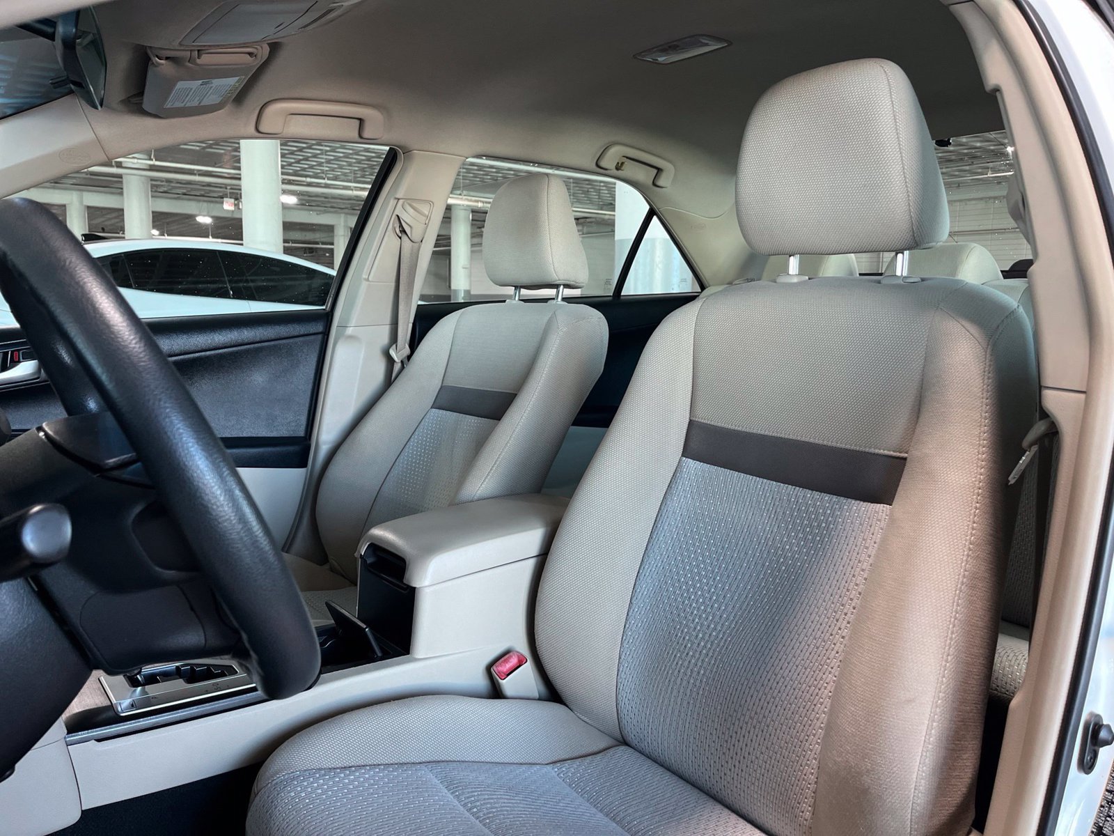 Used 2012 Toyota Camry LE FWD image 13