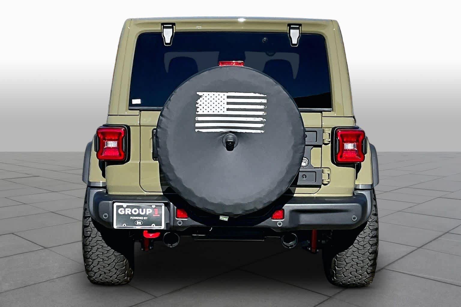 Used 2025 Jeep Wrangler Rubicon AWD/4WD image 4