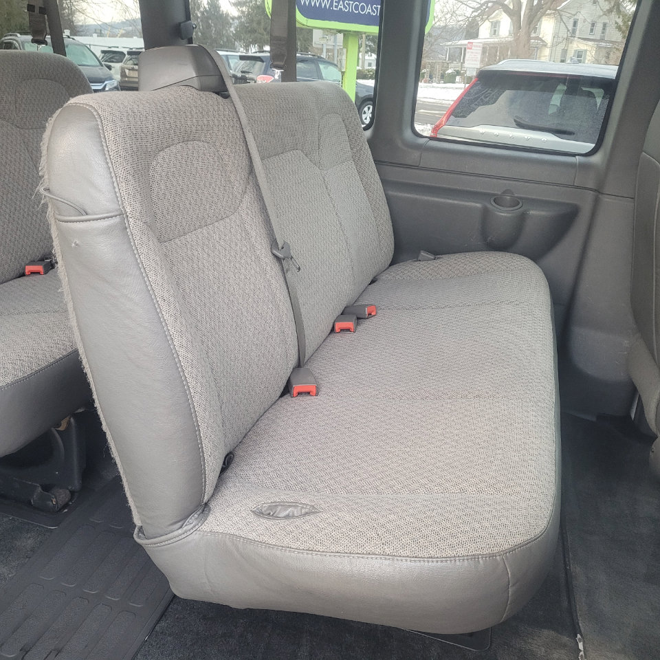 Used 2016 Chevrolet Express 3500 LT w/ LT Preferred Equipment Group image 33