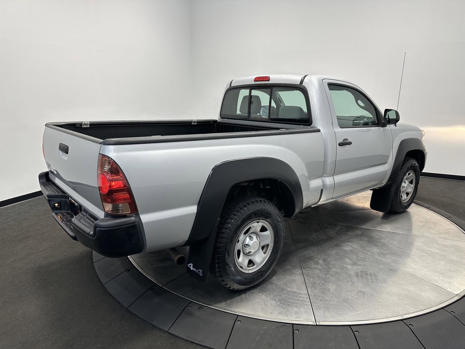 Used 2013 Toyota Tacoma 4x4 Regular Cab image 7