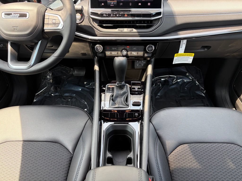 New 2026 Jeep Compass Latitude AWD/4WD image 25
