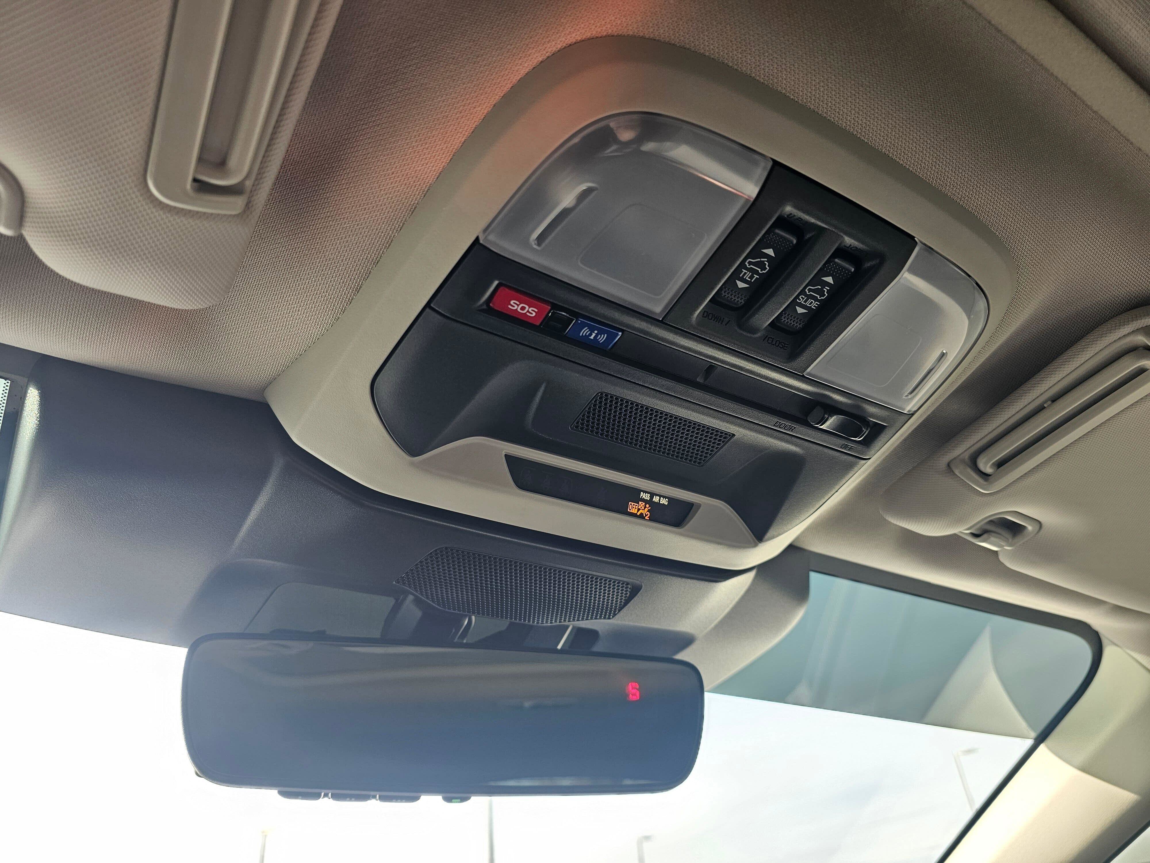 Used 2024 Subaru Crosstrek 2.0i Premium AWD/4WD image 27