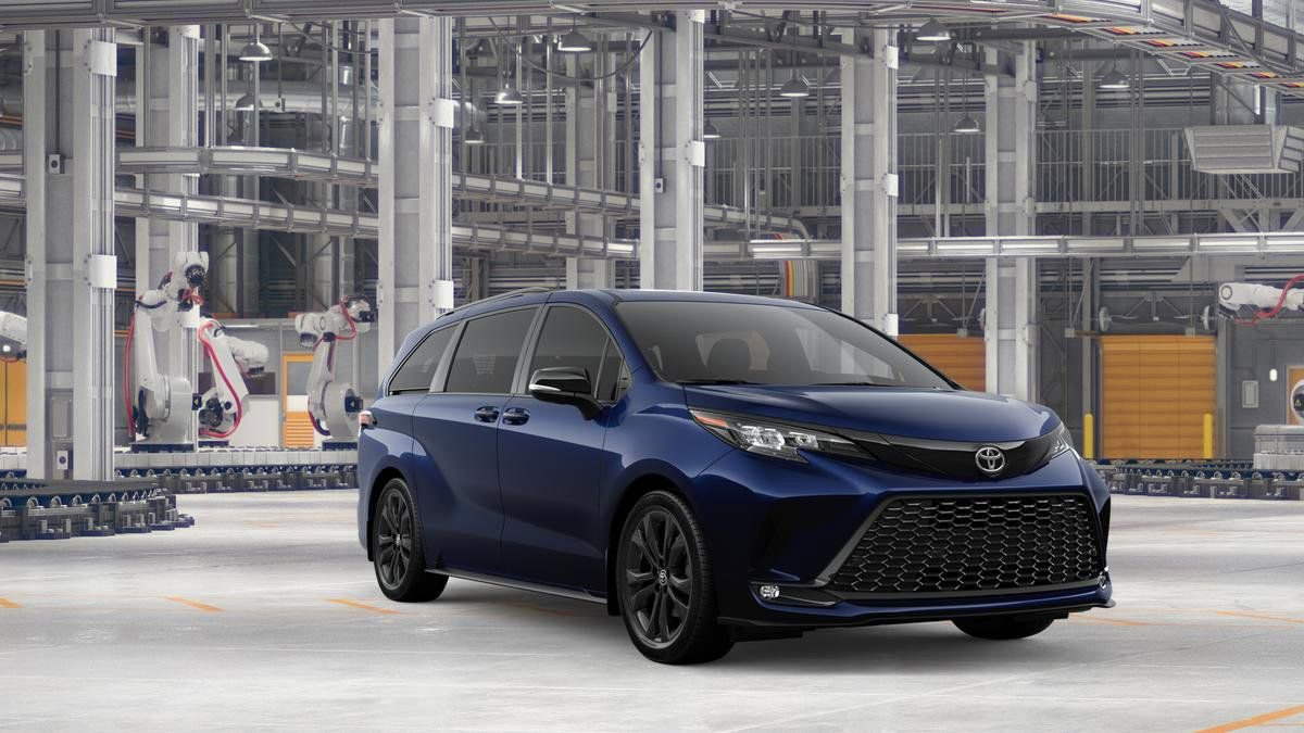 New 2026 Toyota Sienna XSE image 15