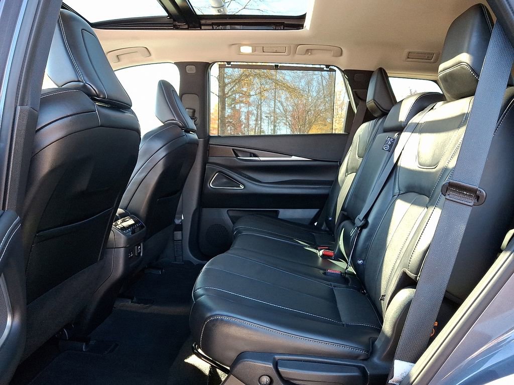 Used 2023 INFINITI QX60 Sensory w/ Vision Package image 11