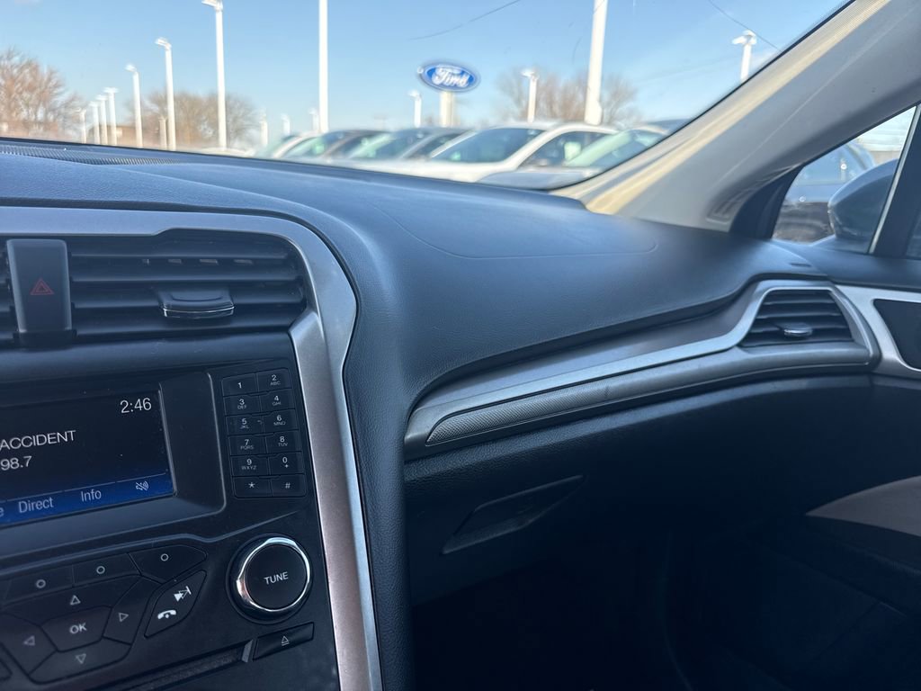 Used 2018 Ford Fusion S image 36