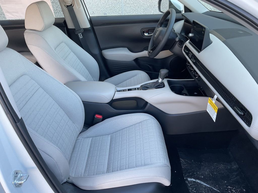New 2026 Honda HR-V LX image 18