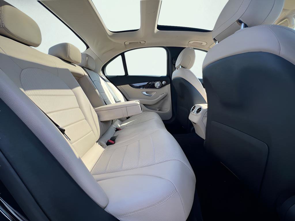 Used 2018 Mercedes-Benz C 300 4MATIC Sedan image 24