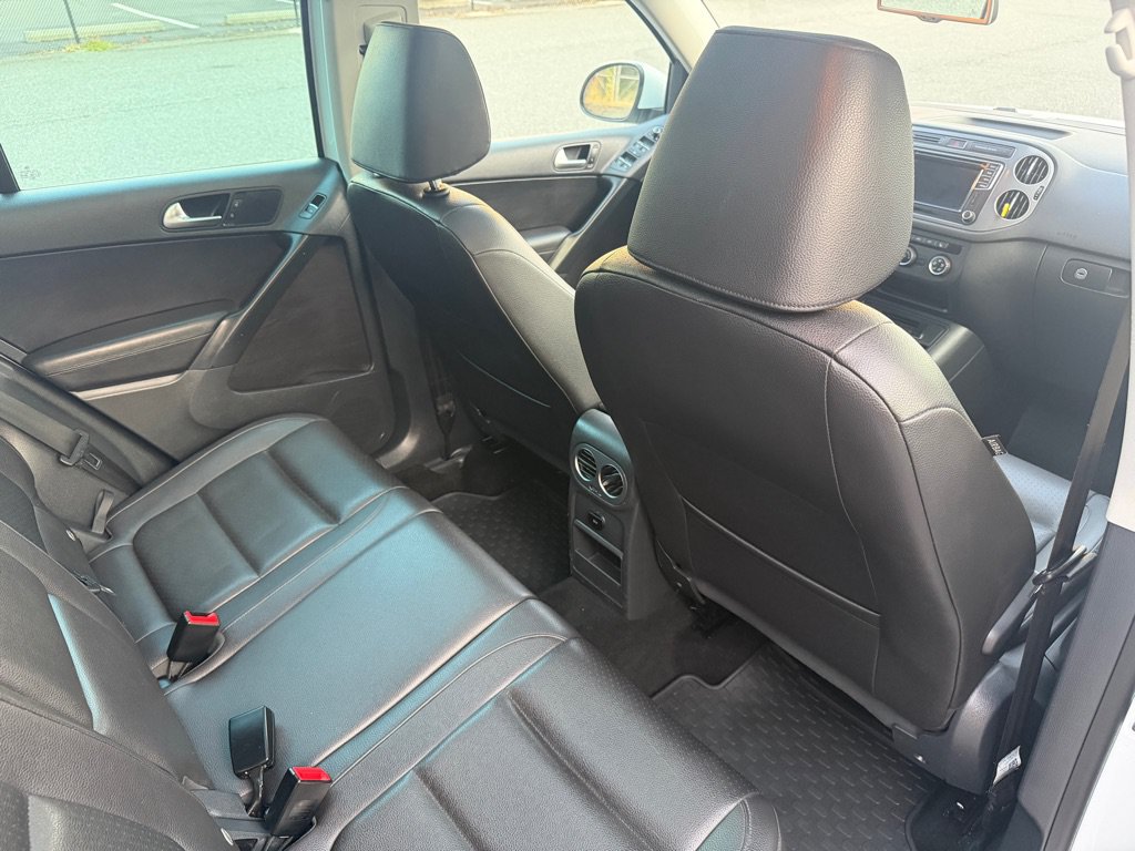 Used 2016 Volkswagen Tiguan SE AWD/4WD image 15
