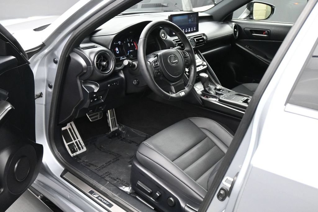 Used 2023 Lexus IS 350 F Sport RWD image 2