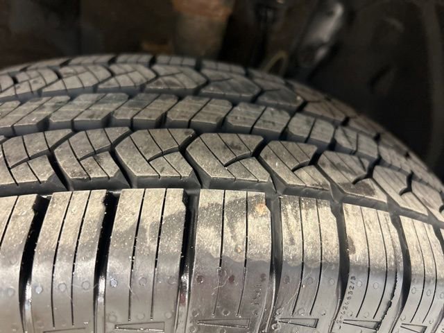 Used 2020 Toyota RAV4 XLE w/ Convenience Package image 5