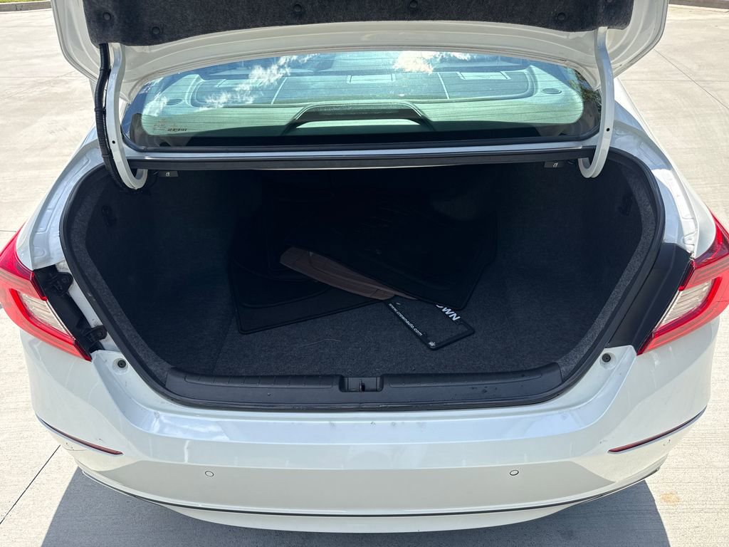 Used 2018 Honda Accord Touring image 32