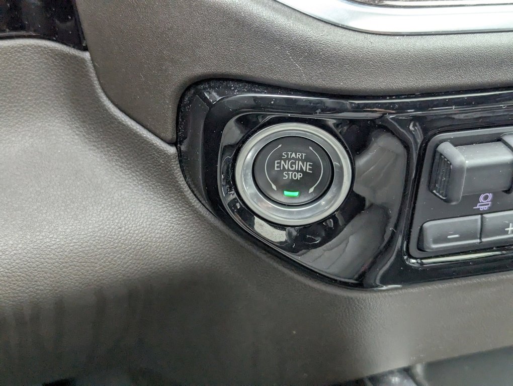 Used 2022 Chevrolet Silverado 1500 LTZ w/ LTZ Premium Package image 31