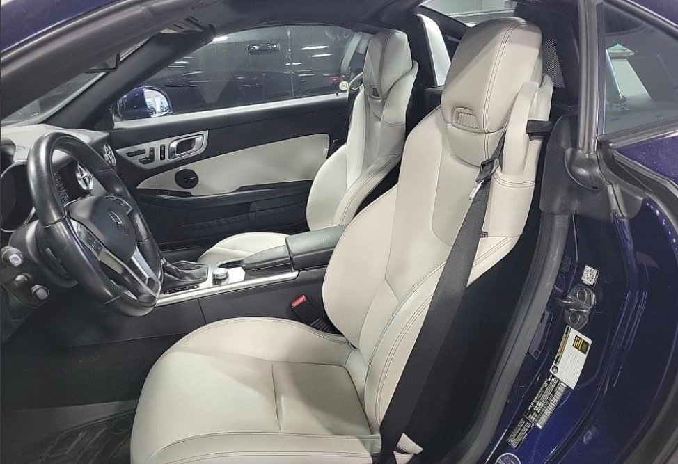 Used 2015 Mercedes-Benz SLK 250 image 8