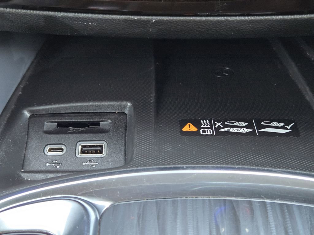 Used 2024 Buick Enclave Premium image 22