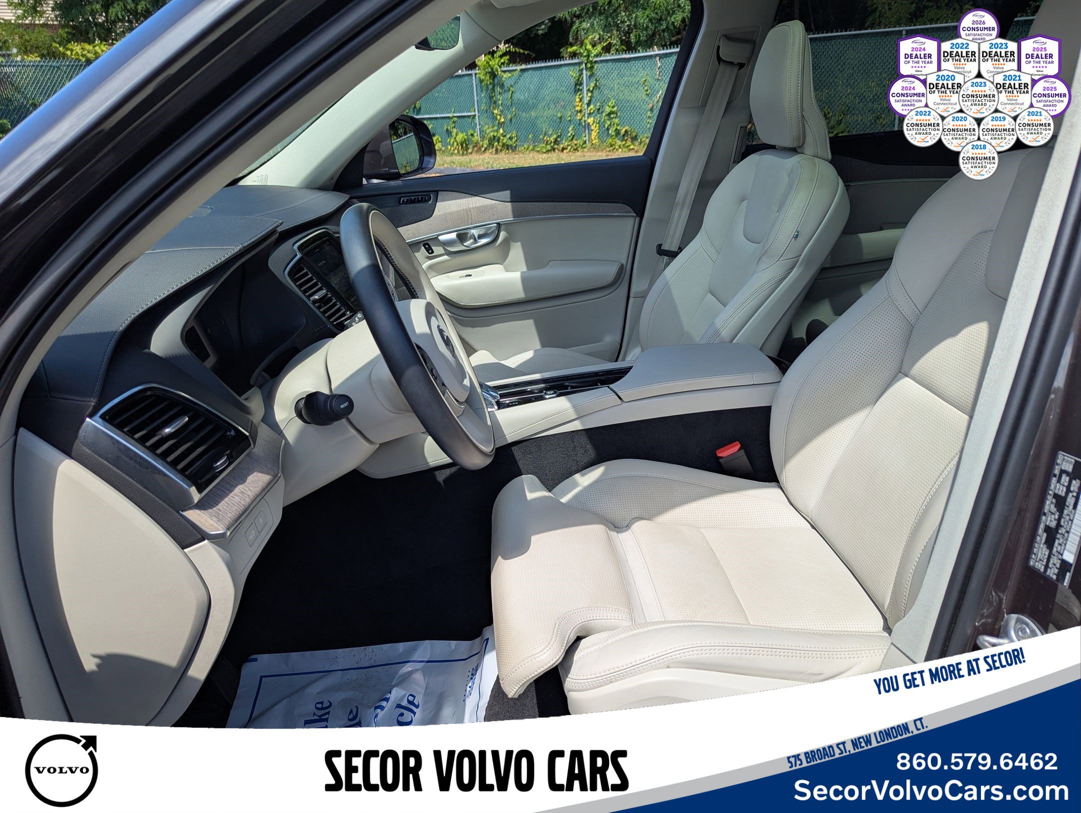 Certified 2024 Volvo XC90 T8 Ultimate image 8
