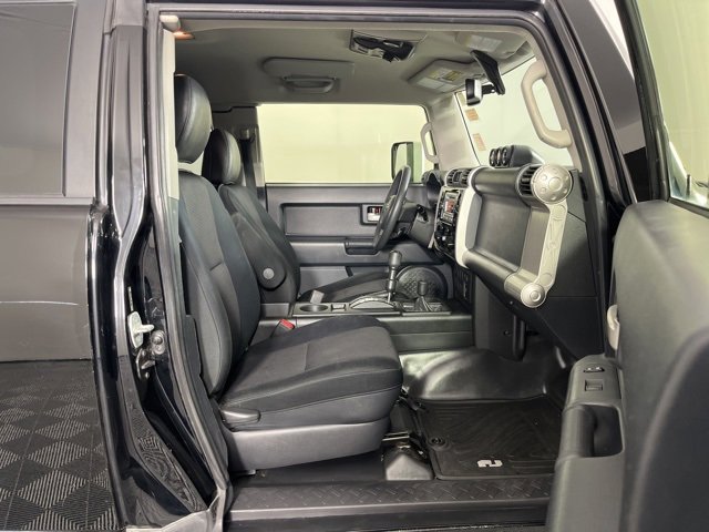 Used 2013 Toyota FJ Cruiser 4WD image 30