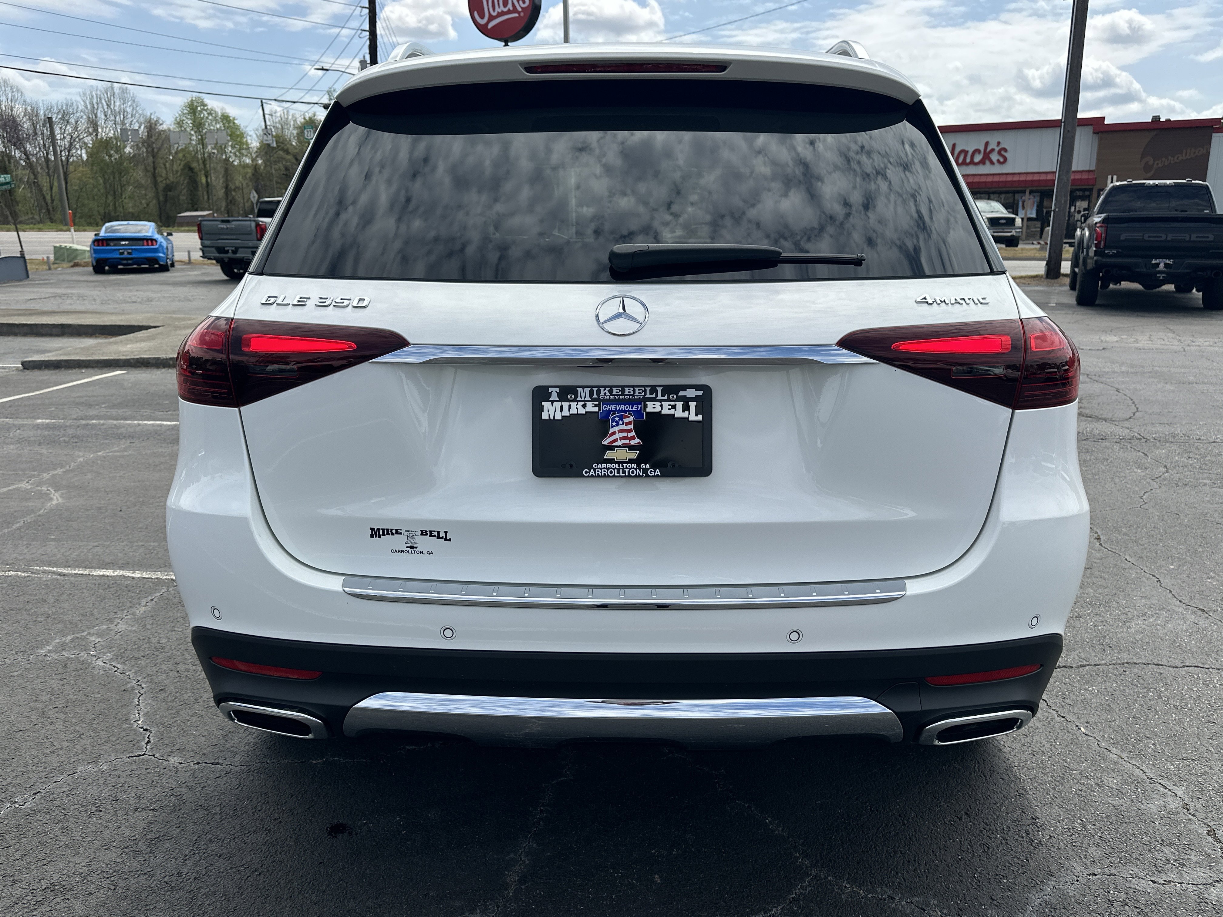 Used 2024 Mercedes-Benz GLE 350 4MATIC image 7