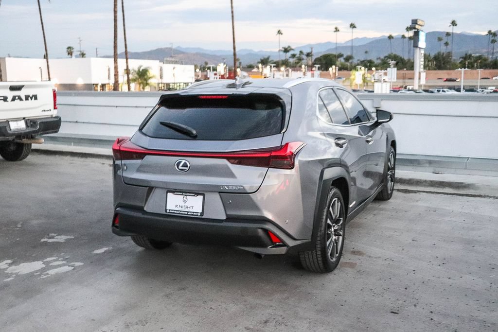 Used 2020 Lexus UX 250h w/ Premium Package AWD/4WD image 9