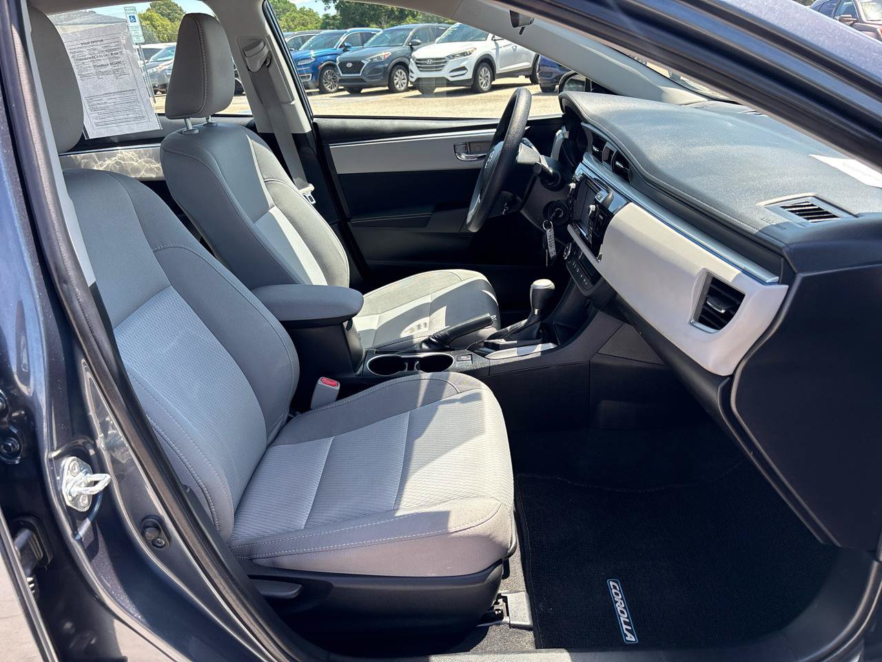 Used 2016 Toyota Corolla LE FWD image 22