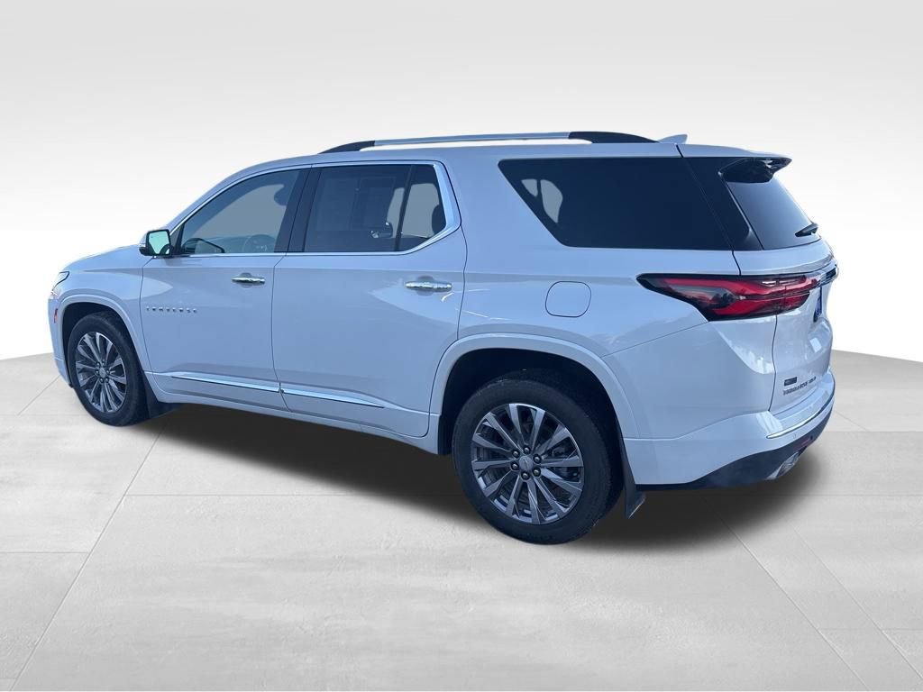 Used 2023 Chevrolet Traverse Premier image 4
