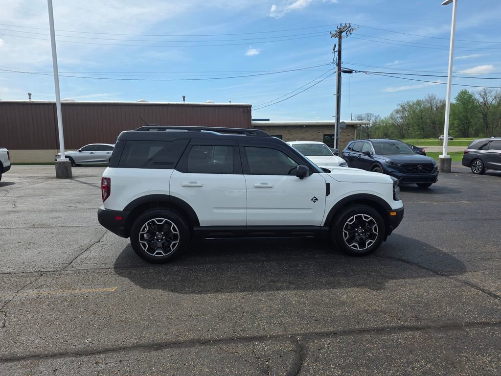 Used 2025 Ford Bronco Sport Outer Banks w/ Outer Banks Tech Package+ image 2
