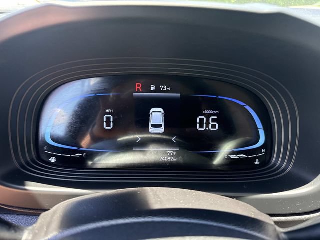 Used 2024 Hyundai Venue Limited FWD image 34