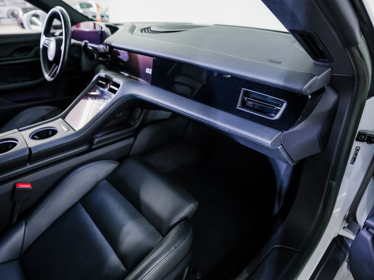 Certified 2022 Porsche Taycan RWD image 28