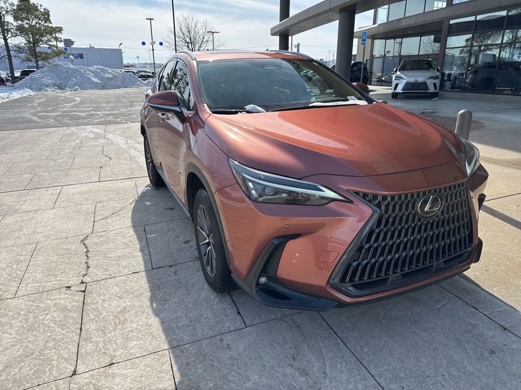 Certified 2025 Lexus NX 250 FWD w/ Towing Package (2000 Lbs) image 2