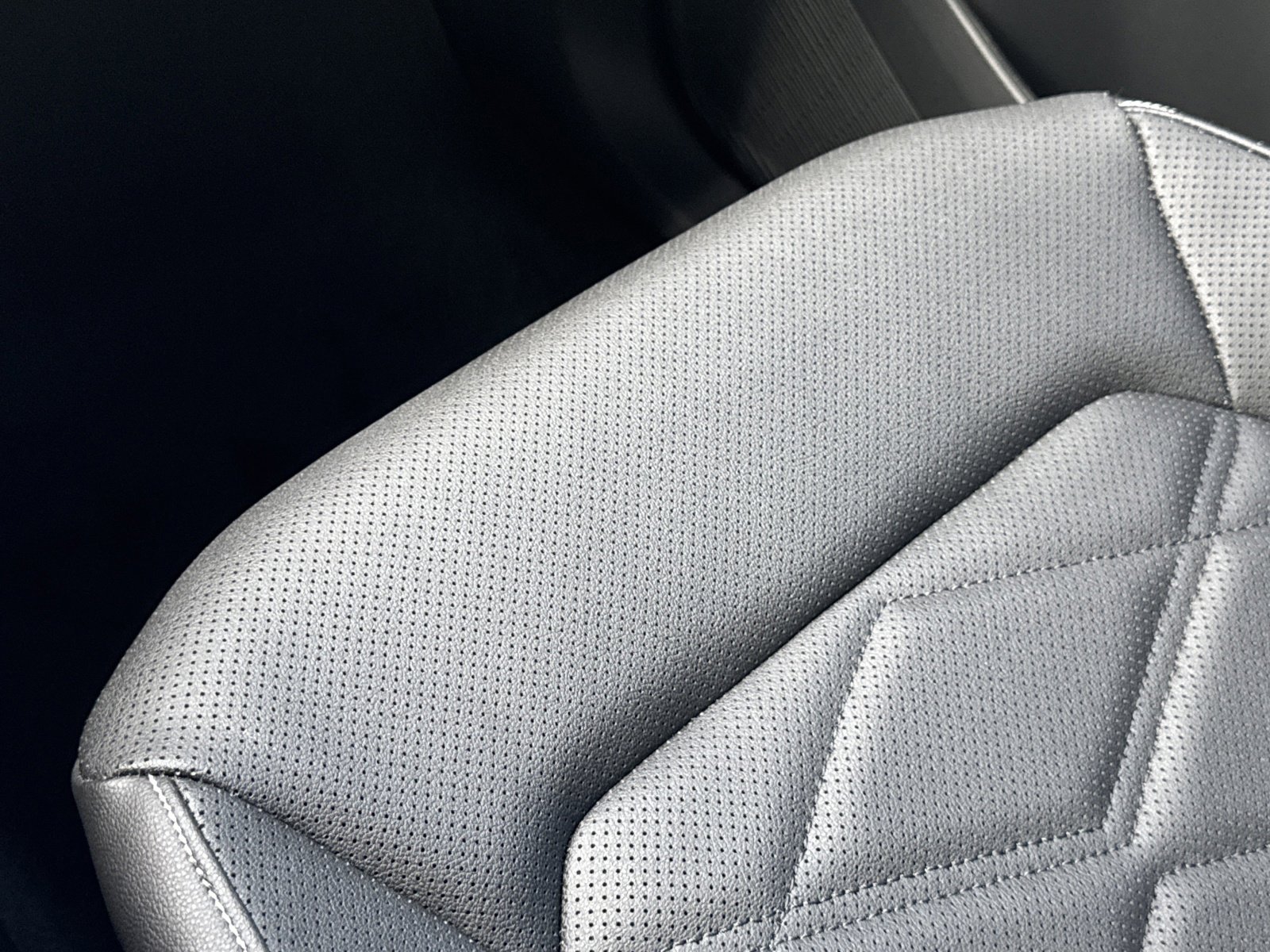 New 2026 Volkswagen Atlas SE image 30